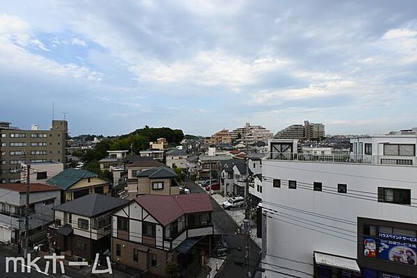 抜けるような眺望はマンションならではですね！高層階ならではの眺望をご堪能下さい！