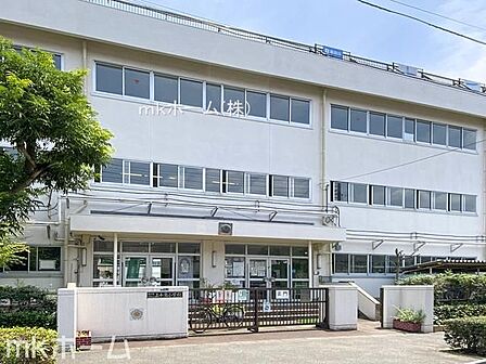 葛飾区立上千葉小学校 徒歩7分。 490m