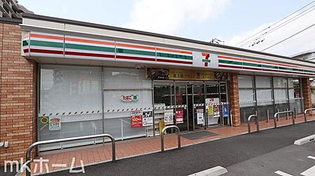 セブンイレブン船橋海神町南店 徒歩6分。 420m