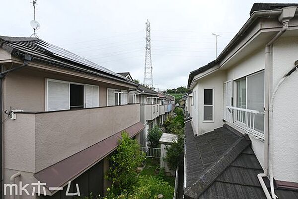 2階バルコニーからの眺望は解放感があります！家事をしながら街の様子を感じることが出来ます！
