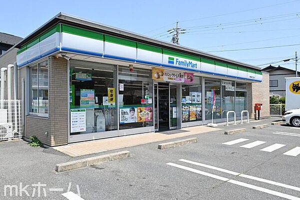 ファミリーマート東習志野三丁目店 徒歩13分。 1020m