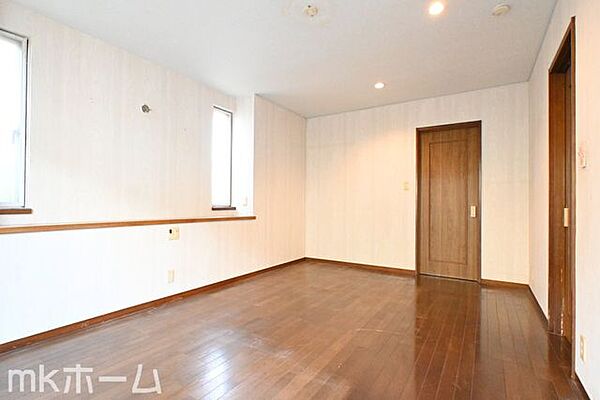 ※リフォーム工事前の内観写真です。