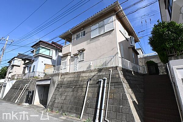 ※外壁塗装前の外観写真です。