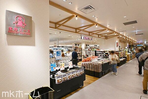 北野エースペリエ稲毛店 徒歩19分。 1450m