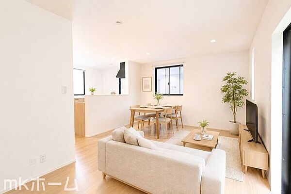 ※家具はCGイメージ画像です。光あふれる開放的なリビングは自然と家族が集まる空間！
