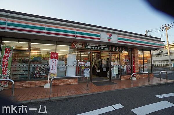 セブンイレブン鎌ケ谷道野辺中央4丁目店 徒歩9分。 680m