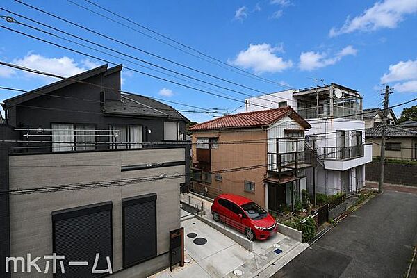 2階バルコニーからの眺望は解放感があります！家事をしながら街の様子を感じることが出来ます！