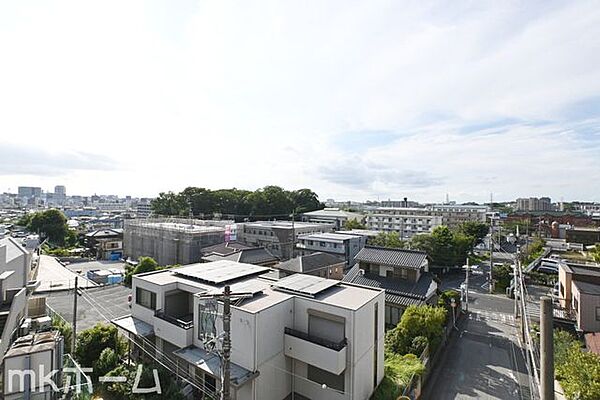抜けるような眺望はマンションならではですね！高層階ならではの眺望をご堪能下さい！