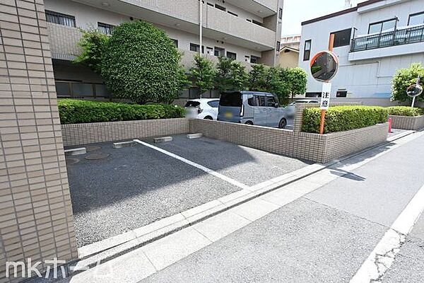 駐車場を拡大表示