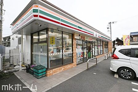 セブンイレブン習志野谷津2丁目店 徒歩7分。 520m