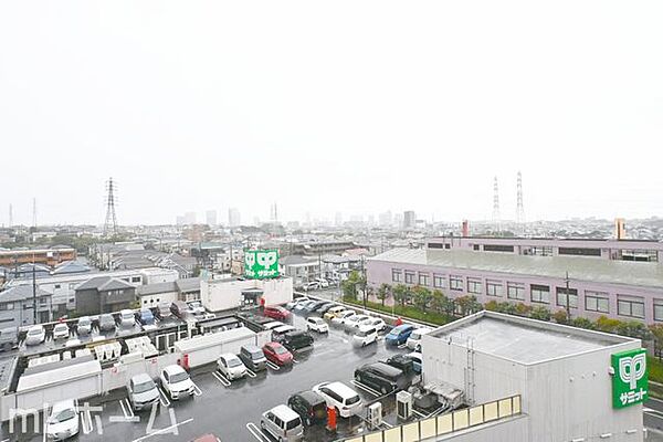 抜けるような眺望はマンションならではですね！高層階ならではの眺望をご堪能下さい！
