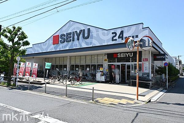 西友葛飾新宿店 徒歩9分。 720m