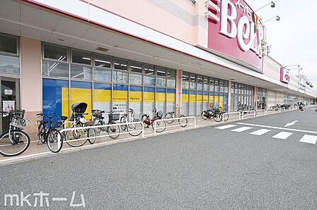 マツモトキヨシ千葉美浜店 徒歩25分。 1930m