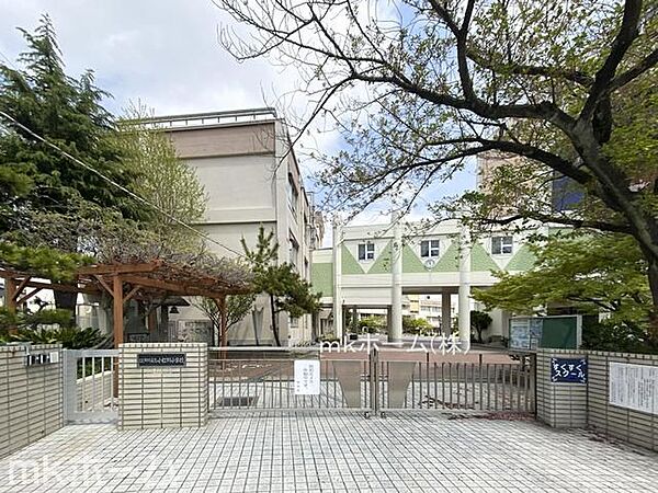 江戸川区立小松川小学校 徒歩5分。 350m