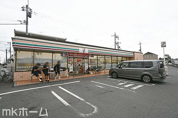セブンイレブン柏東台店 徒歩9分。 680m
