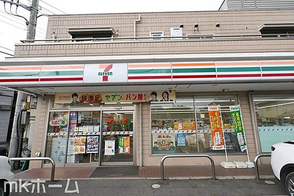 セブンイレブン柏関場町店 徒歩22分。 1750m