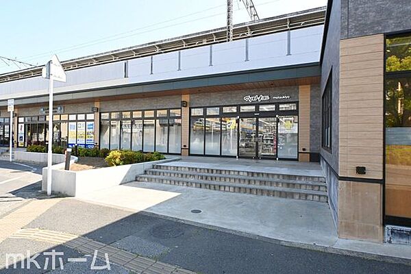 マツモトキヨシEQUiA新柏店 徒歩10分。 770m