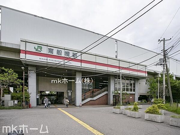 南船橋駅(JR 京葉線) 徒歩25分。 1990m