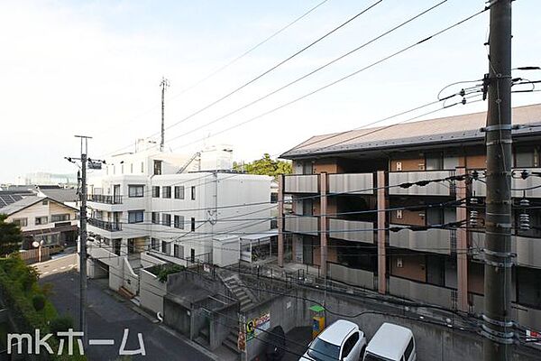抜けるような眺望はマンションならではですね！高層階ならではの眺望をご堪能下さい！