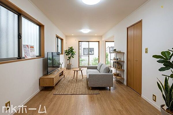 ※家具はCGイメージ画像です。光あふれる開放的なリビングは自然と家族が集まる空間！