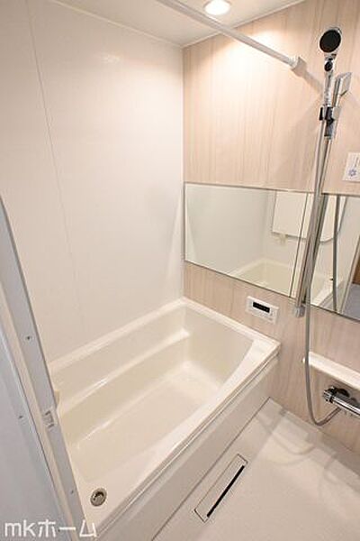 ユニットバスを新しく入れ替えしております！費用が掛かる水周りリフォームが完了済みなのは魅力的ですね！