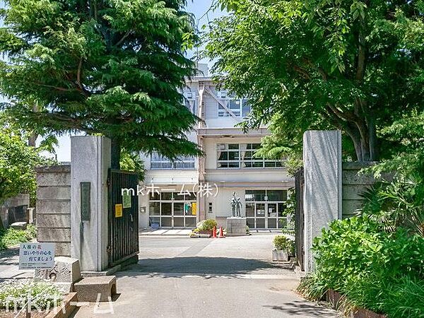 船橋市立葛飾小学校 徒歩11分。 840m