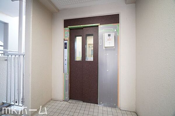 共用部 エレベーターホール