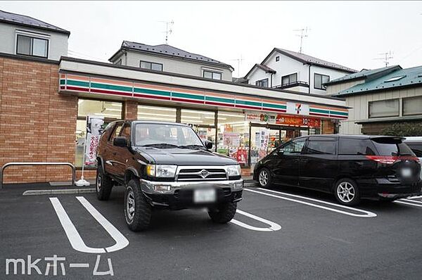 セブンイレブン松戸小金原団地店 徒歩13分。 1040m