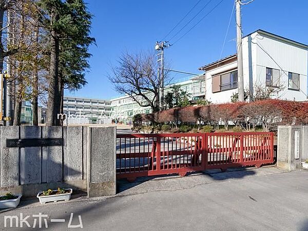 鎌ケ谷市立第二中学校 徒歩19分。 1510m