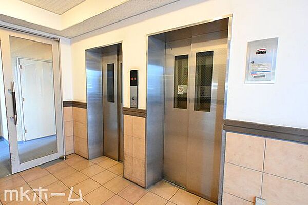 共用部 エレベーターホール