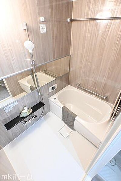 ユニットバスを新しく入れ替えしております！費用が掛かる水周りリフォームが完了済みなのは魅力的ですね！