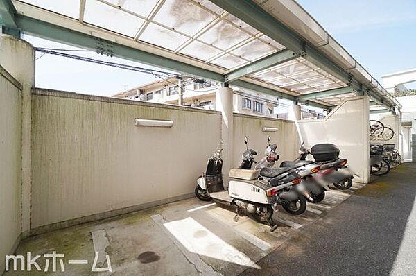 共用部 バイク置き場