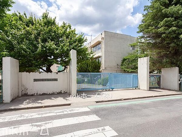 松戸市立根木内小学校 徒歩15分。 1170m