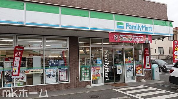 ファミリーマート市川下貝塚二丁目店 徒歩7分。 530m