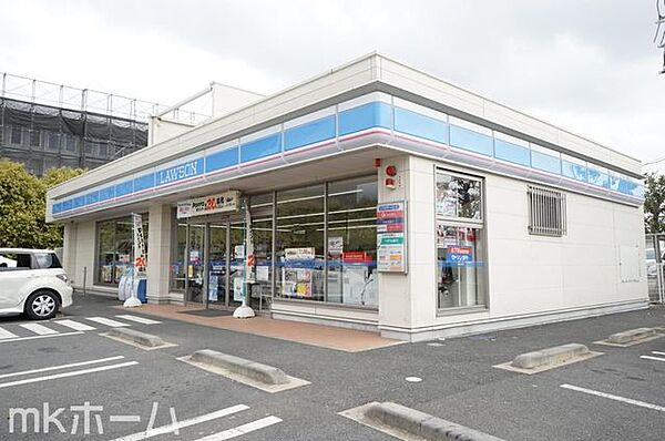 ローソン市川大野町一丁目店 徒歩9分。 690m