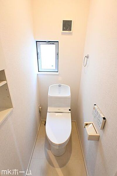 大きなキッチンスペースは家事をしながら会話も弾み、大切な家族のコミュニケーションスペースとなります！