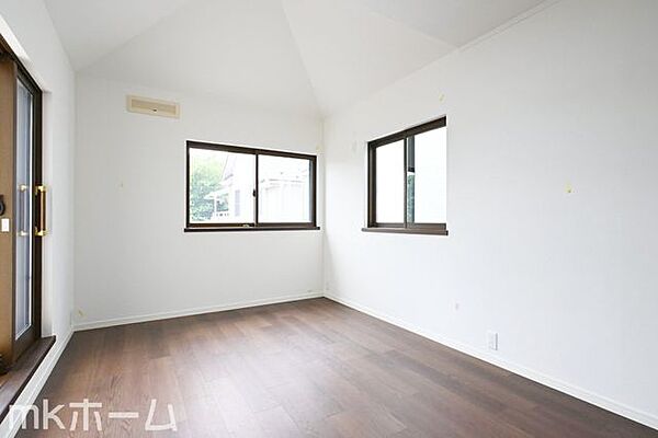 洋室を拡大表示