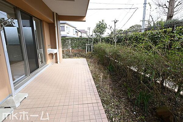 1階住戸ならではの専用庭が魅力！
