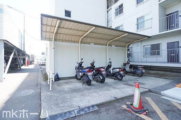 共用部 バイク置き場