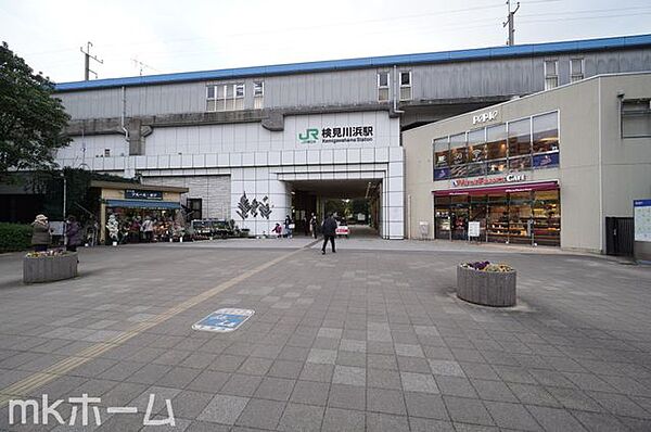 検見川浜駅(JR 京葉線) 徒歩5分。 400m