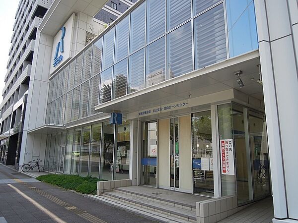 東海労働金庫　金山支店…徒歩3分(約180m)