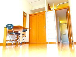 レオパレスＳｕｎｓｅｔＲｏｏｍ 206 2階1Kのリビング/ダイニング