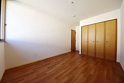 グランディオス 102 1階2DKのリビング/ダイニング