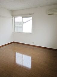 ルミエール府中 202 2階1Kのリビング/ダイニング