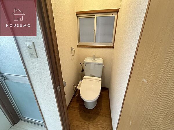 画像24:シンプルで使いやすいトイレです