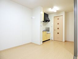 フラワーレジデンスボナール II 1階1DKのリビング/ダイニング