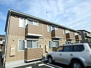 小山駅よりバス8分 徒歩8分 築9年9ヶ月 2階建の賃貸物件