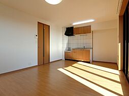 ゴールド エクスペリメント 1階1LDKのリビング/ダイニング