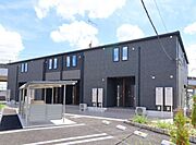 小山駅よりバス26分 徒歩6分 築2年7ヶ月 2階建の賃貸物件