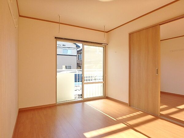 apartment 栃木県小山市城東６丁目19-19　グランオッツ1F